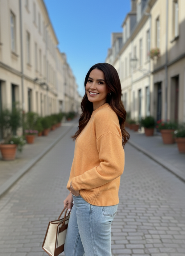 Kadın TRUNCU Oversize Triko Kazak — Yumuşak Dokulu Bisiklet Yaka